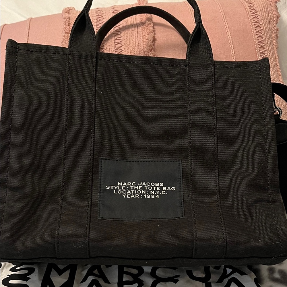 Marc Jacobs Black Canvas 'The Tote Bag' with Logo - Picture 4 of 6